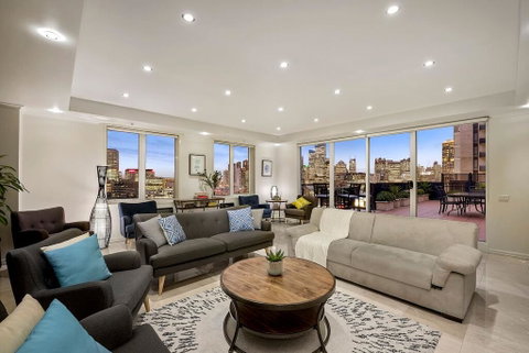 Luxury Penthouse 3BDR Inner City LRG Group WIFI - Go Out 0