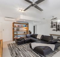 Luxury Pool Side Apartment in Beachfront Resort - Go Out