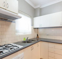 M2 Studio Near Kings Park Free Transit Zone - Pubs and Clubs
