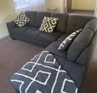 Maffra Short Stay-Thomson House - Pubs and Clubs