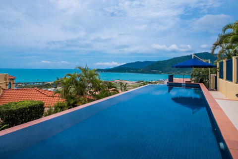 Magnificence At Airlie - Go Out 1