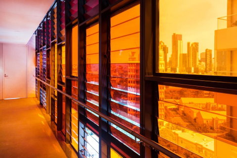 Magnificent Apartment With Spa In Melb - Go Out 2