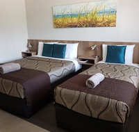 Main Street Motel - Pubs and Clubs