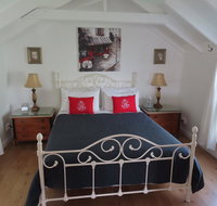Maison de May Boutique Bed  Breakfast - Pubs and Clubs