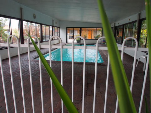 Majestic Motel - Pubs and Clubs 0