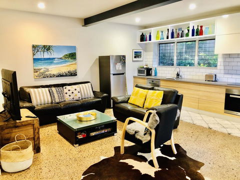 Malibu Apartment - Peregian Beach - Pubs and Clubs 1