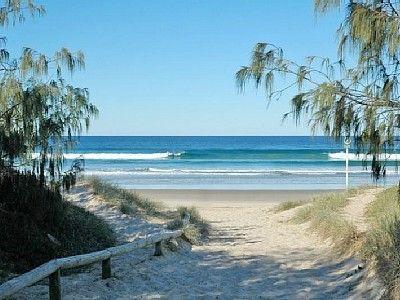 Malibu Apartment - Peregian Beach - Pubs and Clubs 0