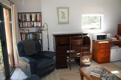 Mandalay House - Pubs and Clubs 0