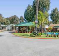 Mandurah Caravan and Tourist Park - Pubs and Clubs