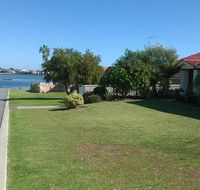 Mandurah Soldiers Cove Estuary Edge Townhouse - Pubs and Clubs