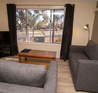Manera Heights Apartments - Pubs and Clubs