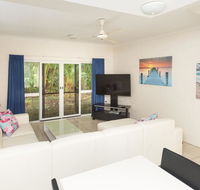 Mango Tree Private Apartments - Pubs and Clubs