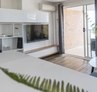 Manly Beachfront Apartment - Go Out