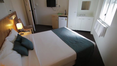 Manly Hotel - Go Out 3
