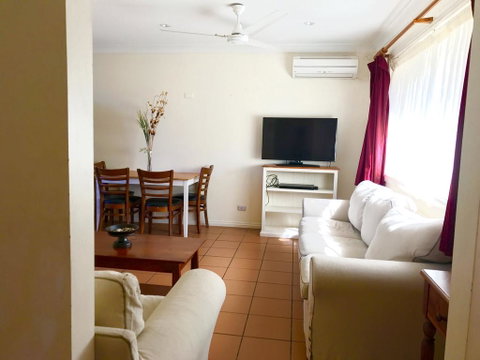 Manly Lodge Boutique Hotel - Go Out 3
