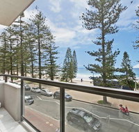 Manly Sandgate by the beach - Go Out
