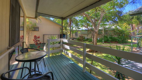 Maroochy River Resort - Go Out 0