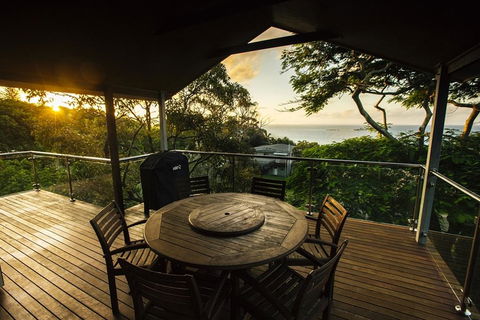 Marrinan's Lookout - Pubs and Clubs 2