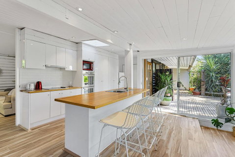 MARTHA COTTAGE - MT MARTHA - Pubs and Clubs 2