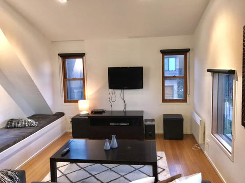 Maunga Lodge - Pubs and Clubs 2