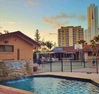 Maxmee Resort formally Surfers Paradise Backpackers - Pubs and Clubs