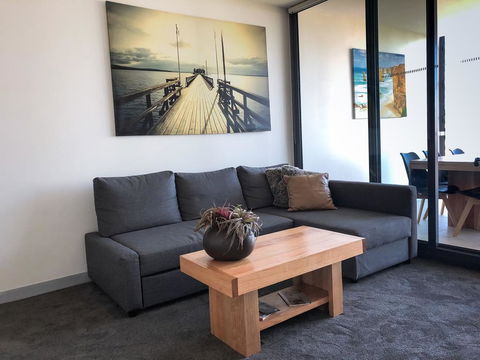 Melbourne River Views - Pubs and Clubs 1