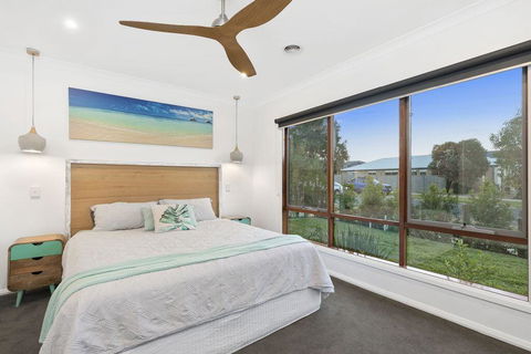 Merrijig Haven 78 - Pubs and Clubs 3