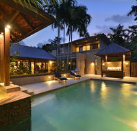 Meryula - Luxury Holiday Home - Pubs and Clubs