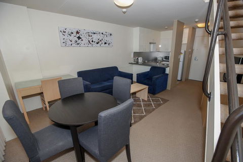 Metro - Pubs and Clubs 3