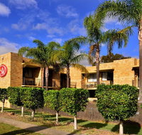 Metro Inn Ryde - Go Out