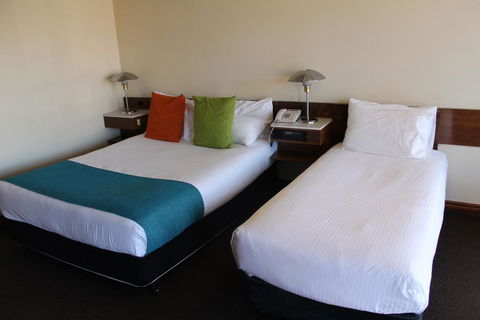 Mid City Ballarat - Pubs and Clubs 3