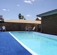 Mid Town Inn Narrabri - Go Out