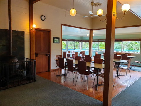 Midginbil Eco Resort - Go Out 1