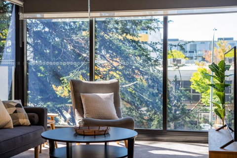 Midnight Apartments Accommodate Canberra - Go Out 0