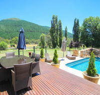 Mill Cottage - Pubs and Clubs