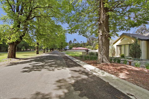 Mill House - Pubs and Clubs 3