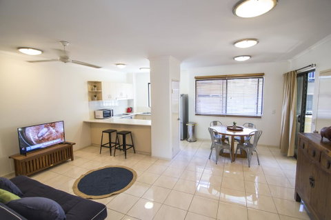 Minnie St 2 Bedroom / 2 Bathroom Apartment - Pubs and Clubs 0