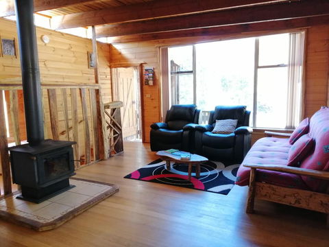 Minnow Cabins Lower Beulah - Pubs and Clubs 2
