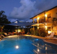 Mission Reef Resort - Pubs and Clubs