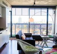 Modern 2 Bedroom Apartment With City Views - Go Out