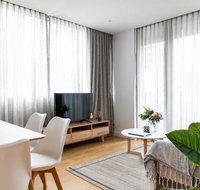 Modern And Trendy 2 Bedroom Apartment In Lovely Southbank - Go Out