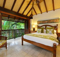 Monsoon Villa B - Luxury Holiday Villa - Pubs and Clubs
