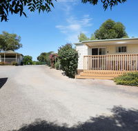 Moonta Bay Accommodation - Pubs and Clubs