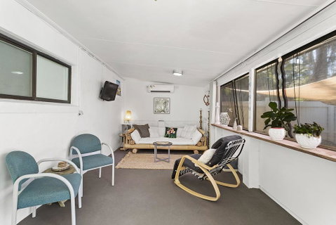 Morna Point Road 86A, Nell's Cottage - Go Out 1