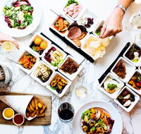 Morphett Arms Hotel - Pubs and Clubs