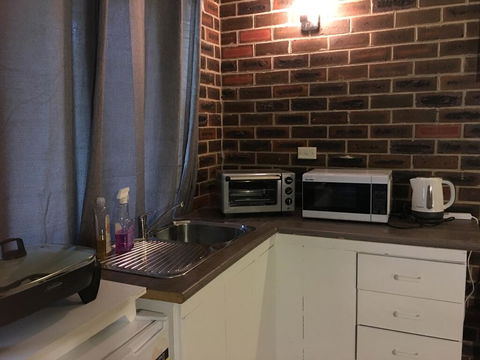 Motel Studio Room - Pubs and Clubs 3