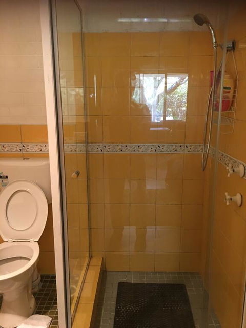 Motel Studio Room - Pubs and Clubs 1