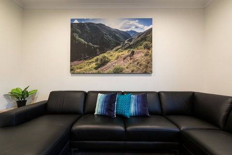 Mountain Mist Retreat - 6 Bedrooms - Pubs and Clubs 3