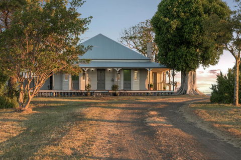 Mountview Homestead Near Toowoomba - Pubs and Clubs 0