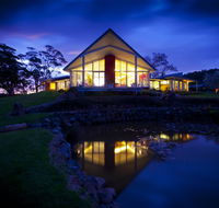 Mt Hay Retreat - Pubs and Clubs